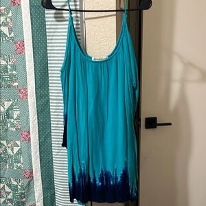 Almost Famous Women's Blue Tie-Dye Top